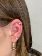 Przekłuwanie chrząstki helix — Cute Piercing Warszawa