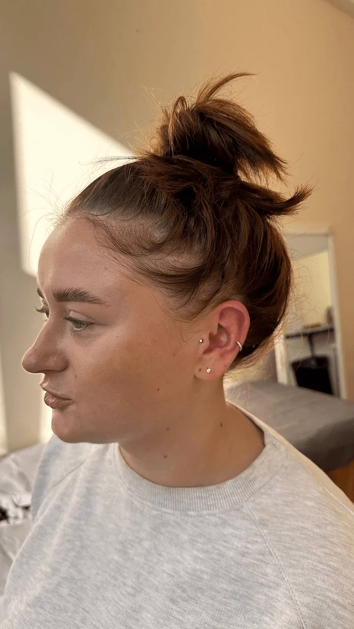 Przekłuwanie chrząstki tragus — Cute Piercing Warszawa