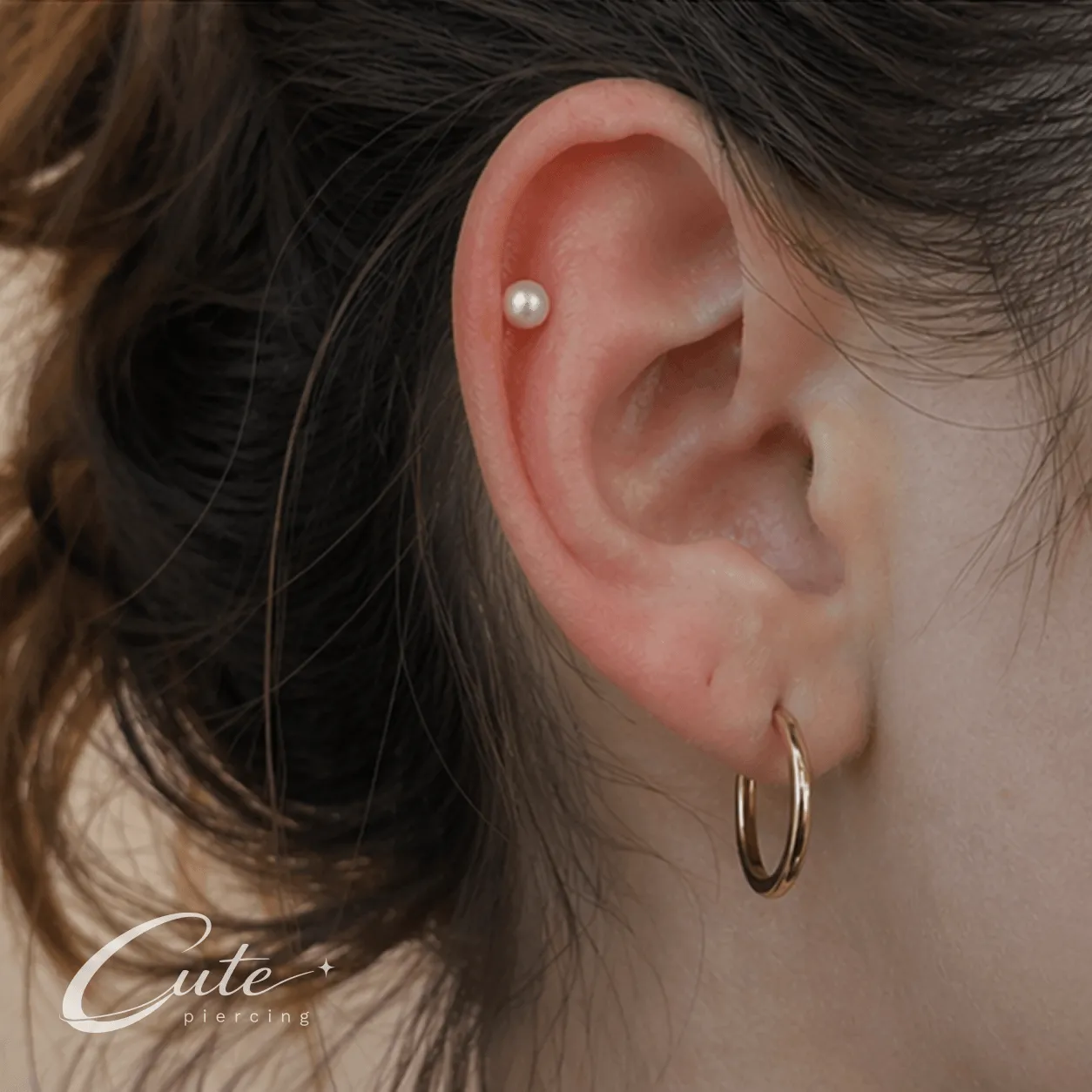 Helix piercing chrząstki — Cute Piercing Warszawa