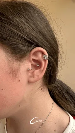 Przekłuwanie uszu Cute Piercing Warszawa — efekt zabiegu