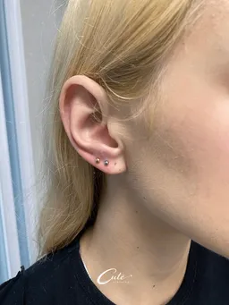Przekłuwanie uszu Cute Piercing Warszawa — efekt zabiegu