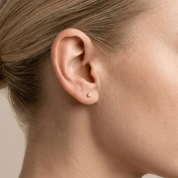 Przekłuwanie płatka ucha systemem Inverness Med — Cute Piercing Warszawa